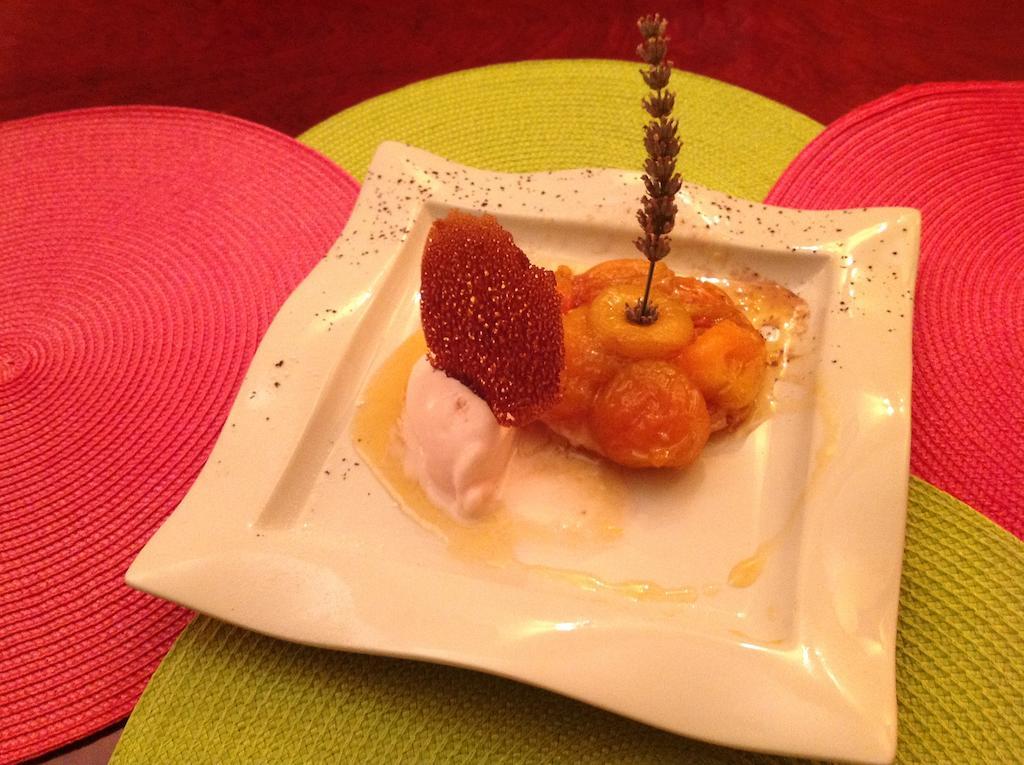 Hotel Restaurant Les Oliviers 2*